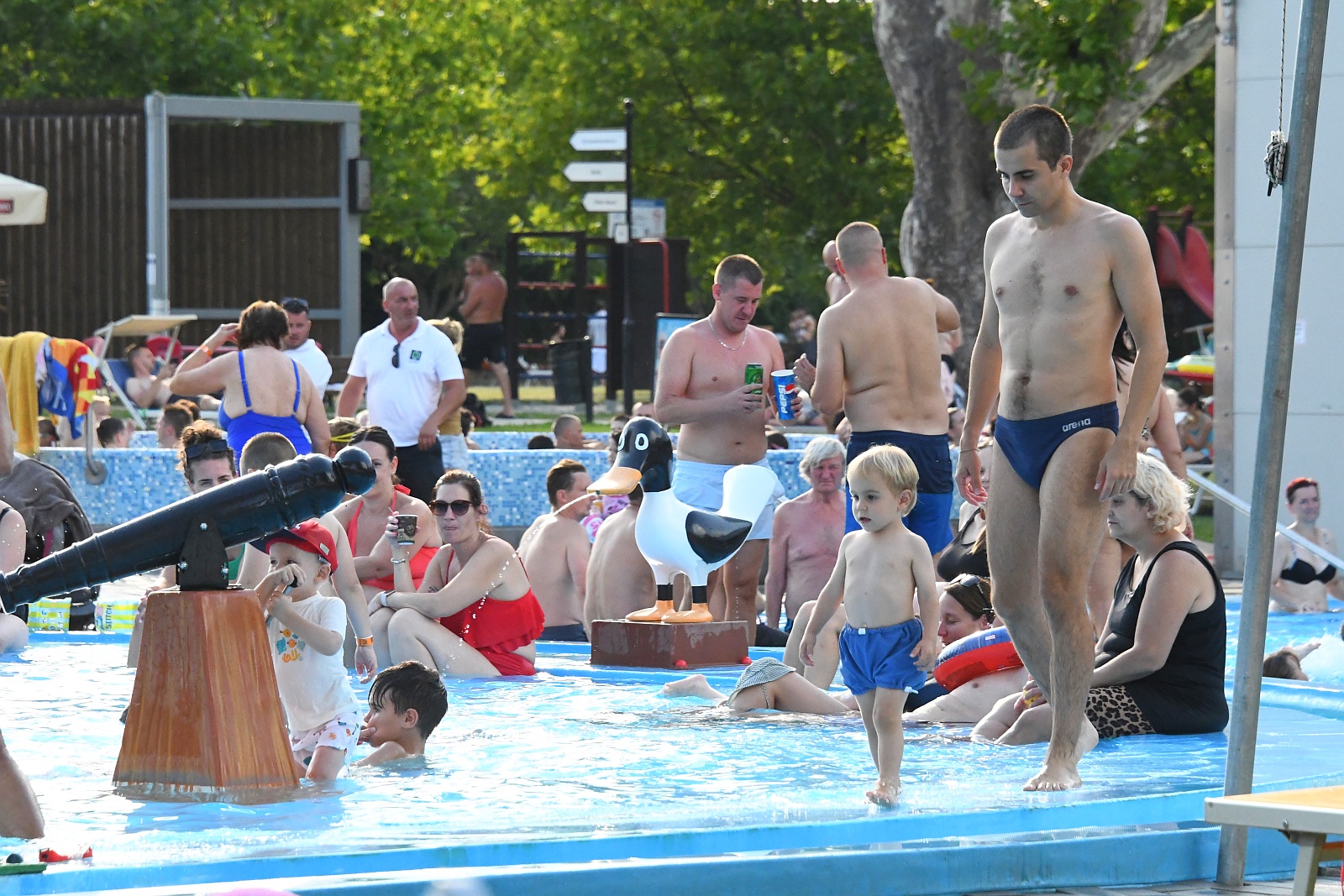 Augusztus 19-ig ingyenes a délutáni belépés a fehérváriaknak a strandra!